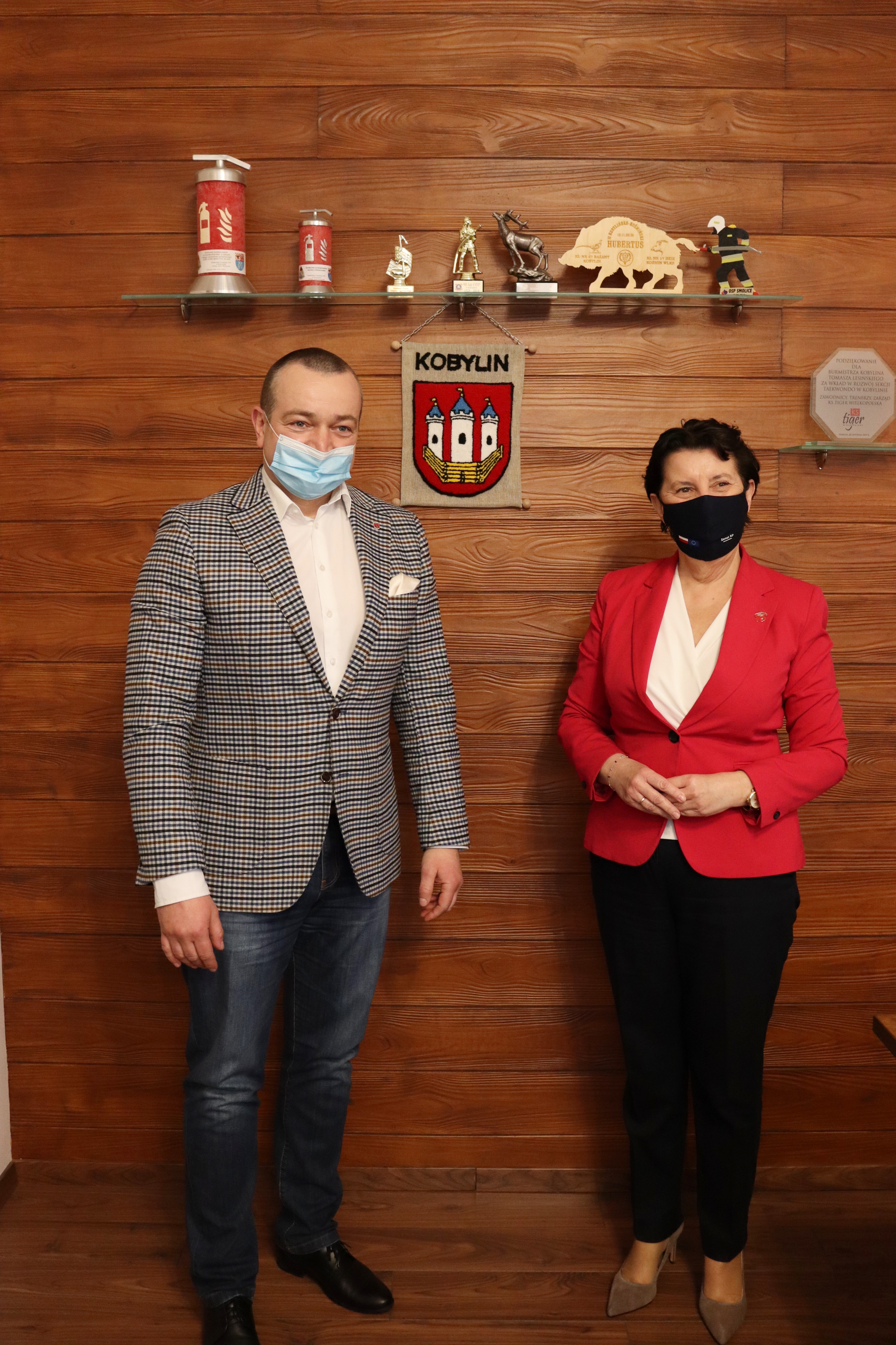 Senator RP Ewa Matecka i burmistrz Kobylina Tomasz Lesiński